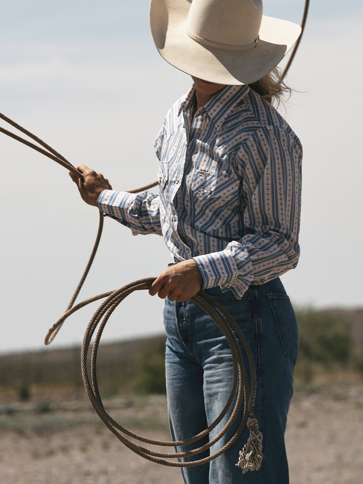 Women's Cowboygirl Blue Rose Print Granddaddy Snap Shirt