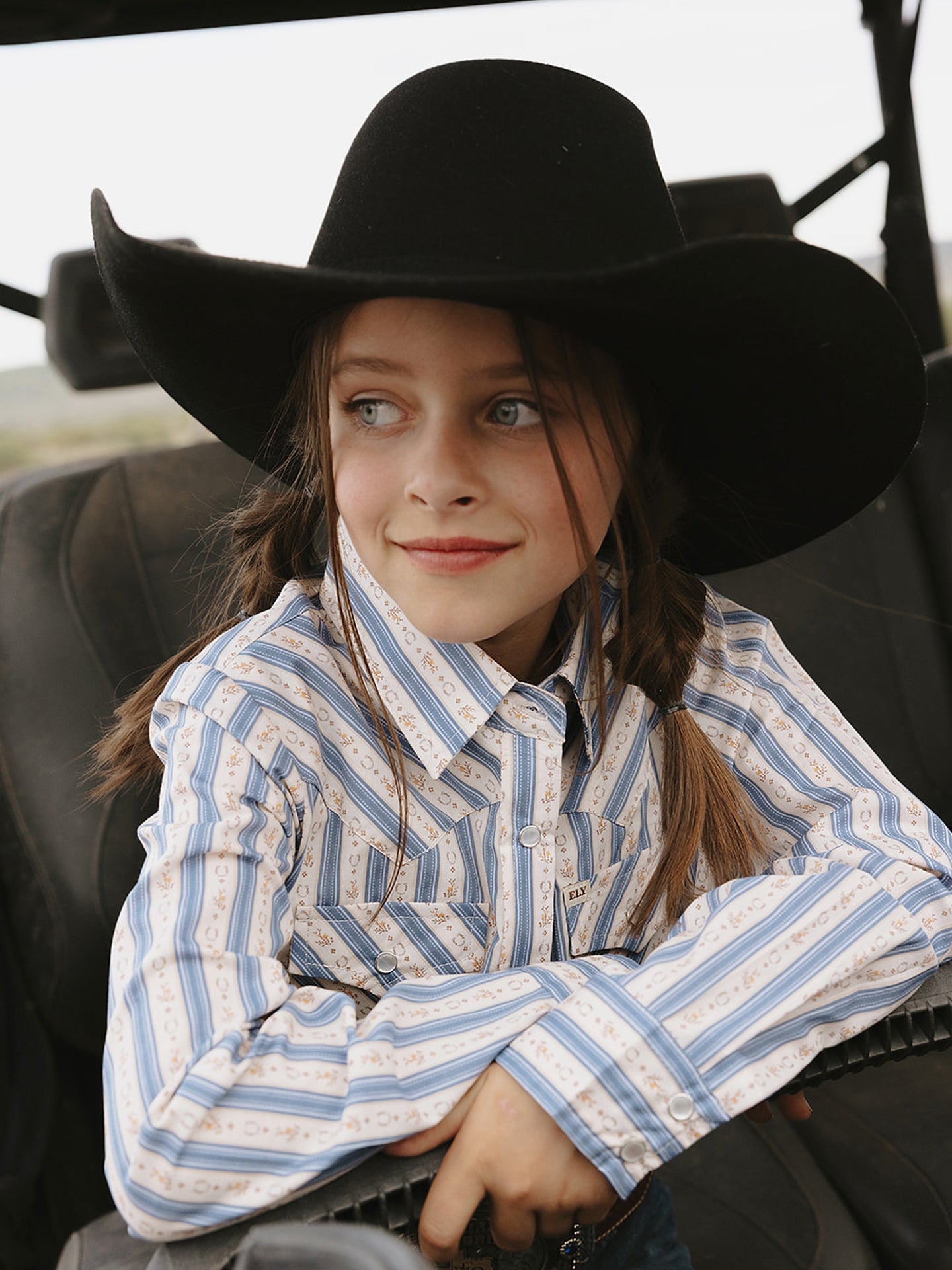 Girl's Cowboygirl Blue Horseshoe Stripe Print Granddaddy Western Snap Shirt